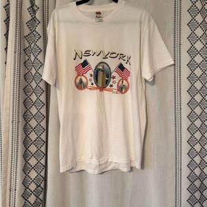 Vintage Fruit of the Loom White New York Graphic T-Shirt - NWOT